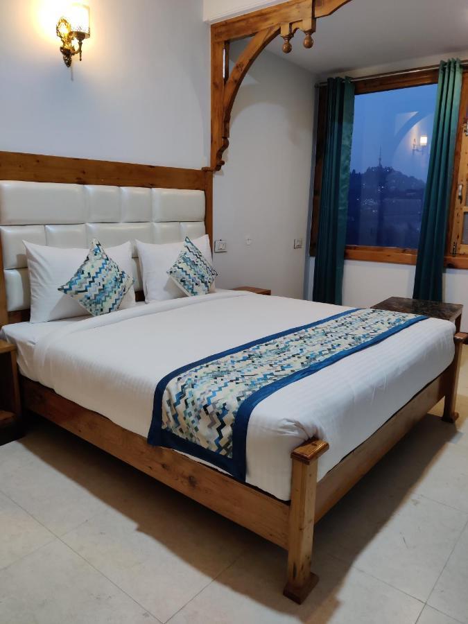 Golden Oak Bed & Breakfast Shimla Exterior photo