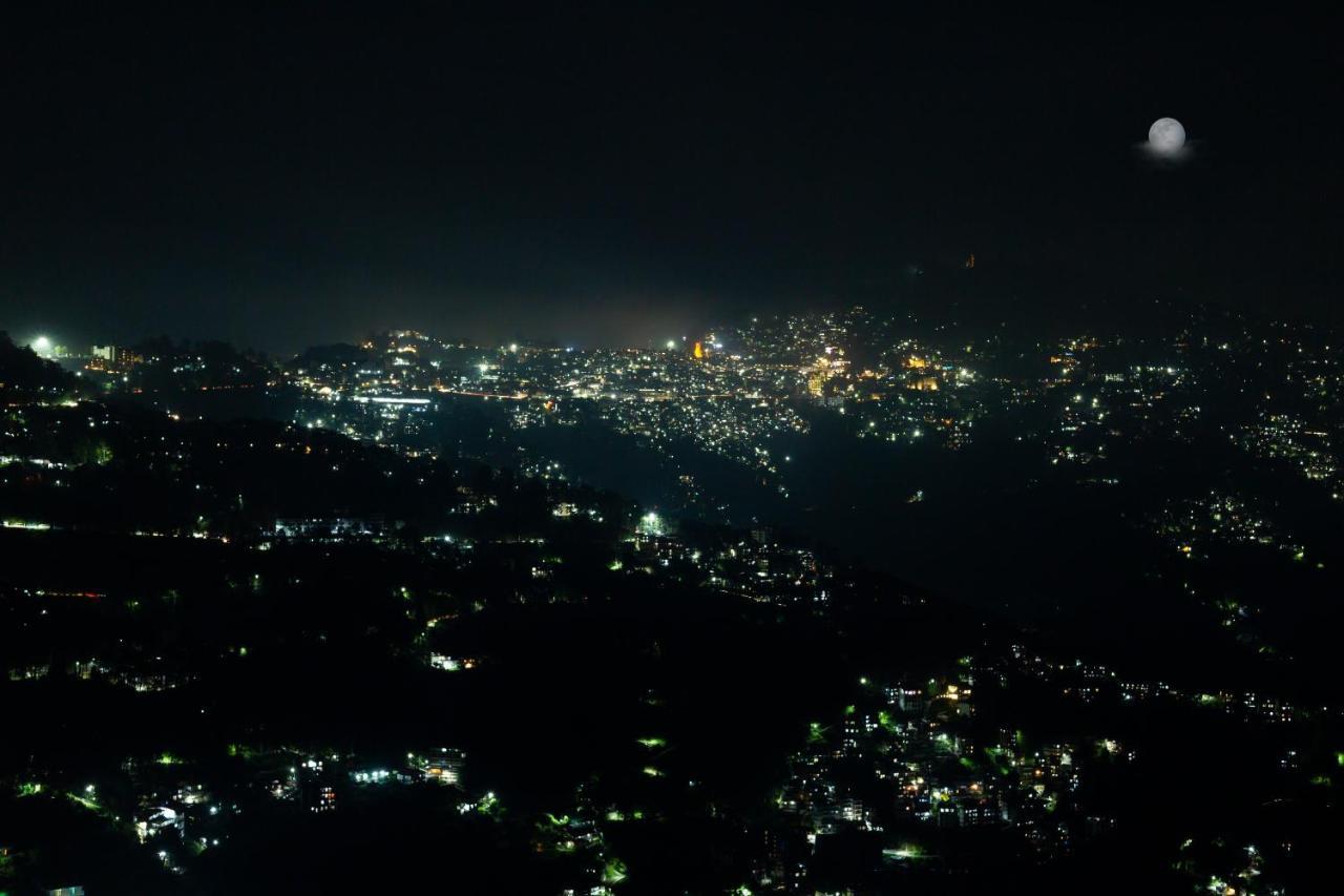 Golden Oak Bed & Breakfast Shimla Exterior photo